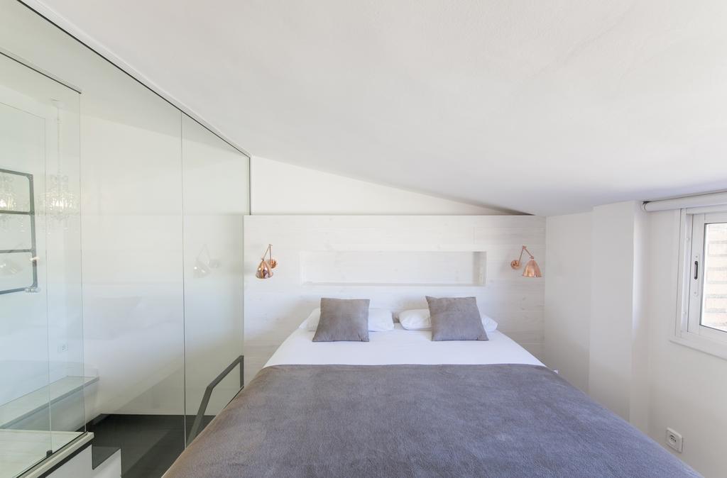 Barcelona Penthouse Private Terrace Sustainable Stay Keyless Access エクステリア 写真